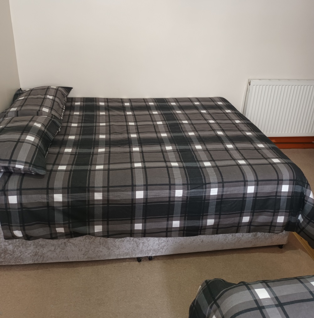 triple bedroom